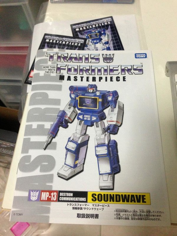 MP 13 Masterpiece Soundwave With Laserbeak Up Close And Personal Image Gallery  (46 of 54)